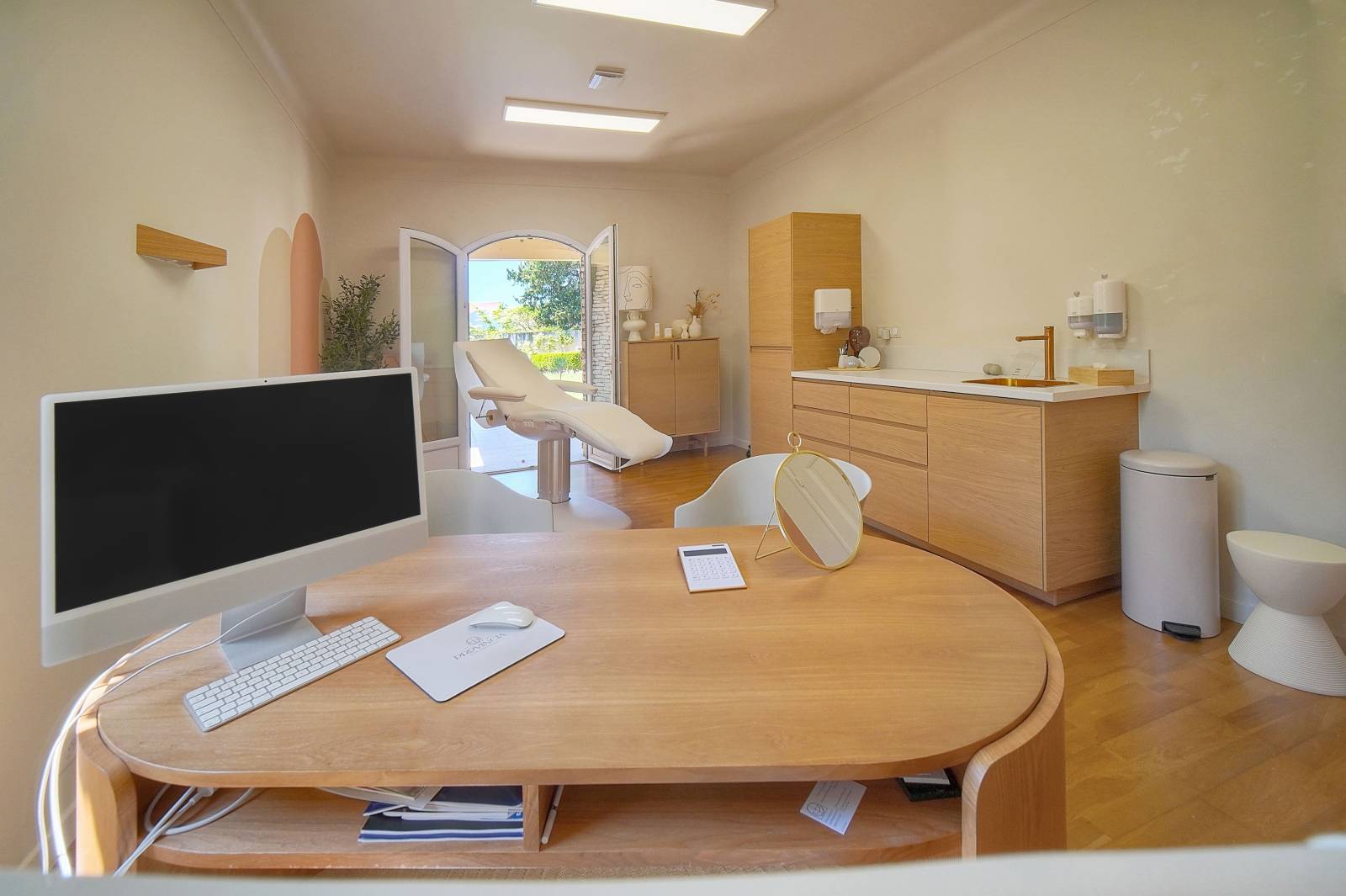 Bureau professionnel haut de gamme à Cannes