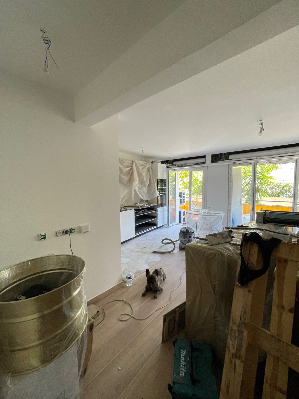 Faire des travaux dans votre maison et déléguer la réception de votre mobilier par un architecte d'intérieur à Cannes