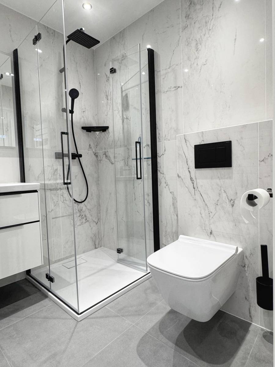 Rénovation de salle de bain moderne : un projet clé en main sur Saint Laurent du var