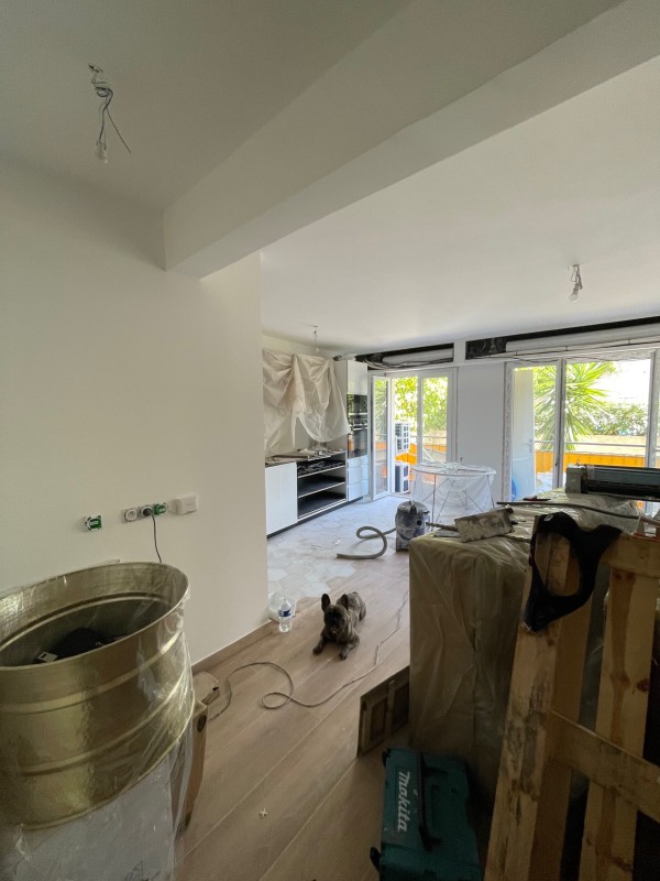 Faire des travaux dans votre maison et déléguer la réception de votre mobilier par un architecte d'intérieur à Cannes